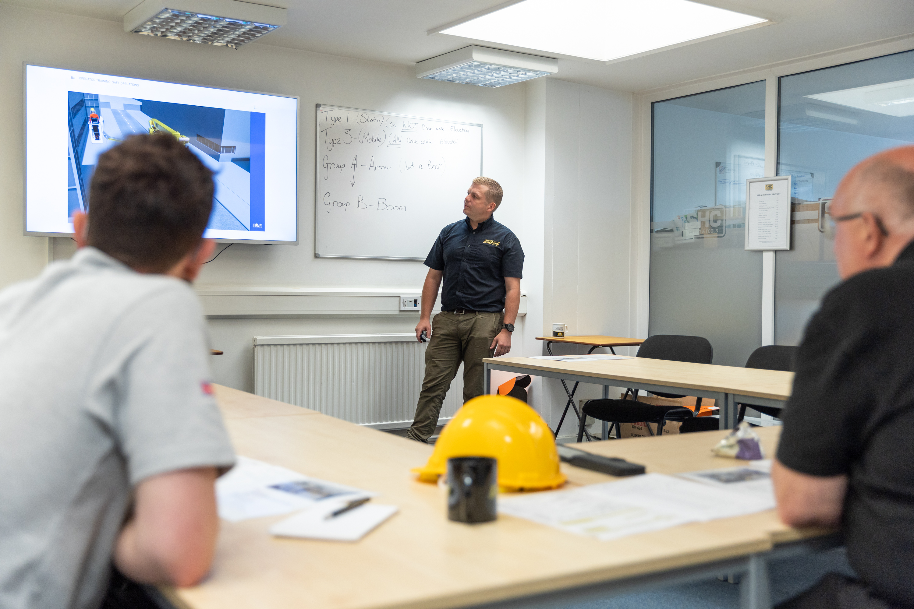 3-DAY FORK LIFT TRUCK TRAINING FOR NOVICE OPERATORS